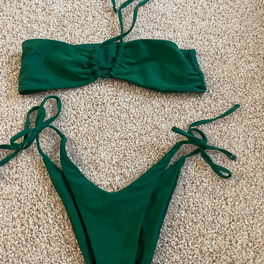 Green strapless bikini
